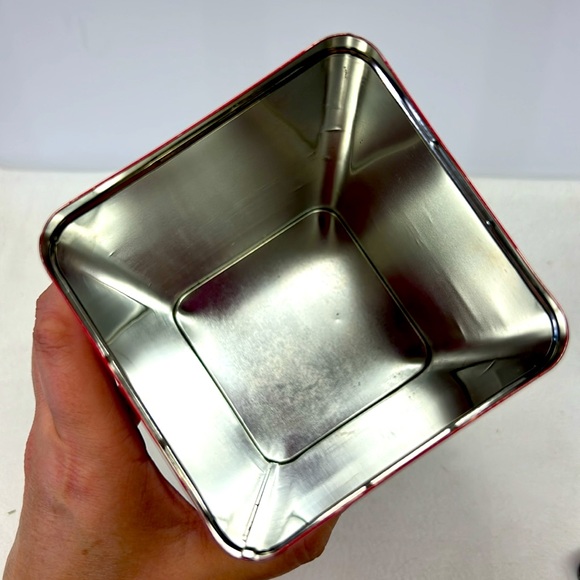 Retro Christie’s Ritz Biscuits special edition 450 g  “1935 -1990” tin - Picture 9 of 12